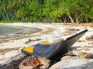 Attached Image: laptop-on-beach-largethumb347301.jpg