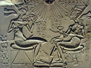 Attached Image: Akhenaten,_Nefertiti_and_their_children.jpg